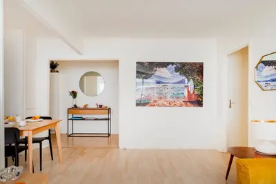 Image de Élégant Appartement au Cœur de Paris-Lit Queen-Size -Séjours d'un Mois Minimum