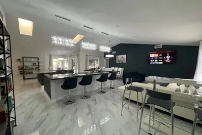 Image de Modern 5br/3Bath Home w/Heated Pool