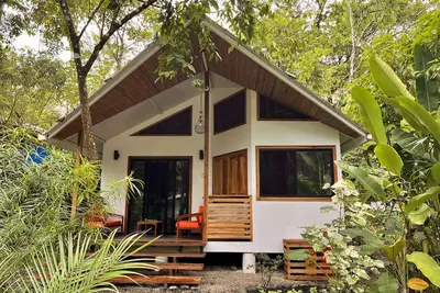 Image de Villa Dragonfly Luxury Beachfront Villa just steps away from the beach!
