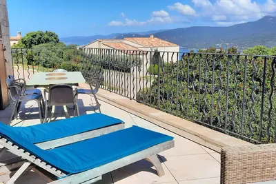 Propriano T3 Tout Confort, Terrasse de 25m², 3 Piscines et Terrain de Tennis