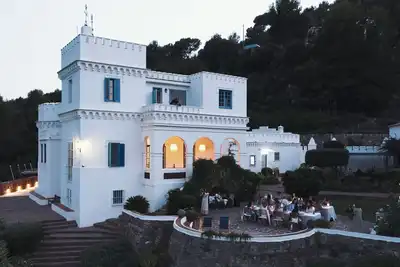 Image de MasĂa-castillo en el Paraje Natural del Desierto de las Palmas en Benicasim