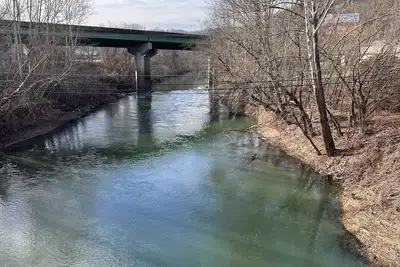 Image de Riverview Retreat Apartment, minutes to Hatfield and McCoy Trails, State Park