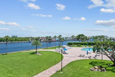 Image de Fabulous Boca Raton Intracoastal Condo