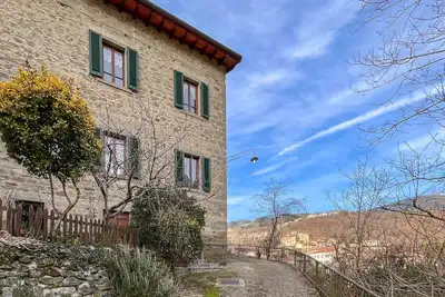 Image de Superbe appartement Ă Papiano avec WiFi