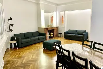 Image de Appartement  120m2. 7 Lits. 5 minutes du Métro