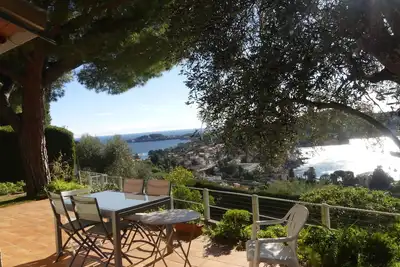 Villa Le Pin***, vue à 180° sur  la baie de Villefranche