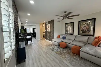 Quiet, Comfortable, & Convenient North Phoenix Condo!