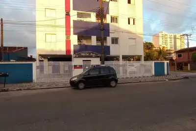 Image de Apartamento em Mongaguá Centro 1 Quadra da Praia 🏖 Acomoda 6 Pessoas