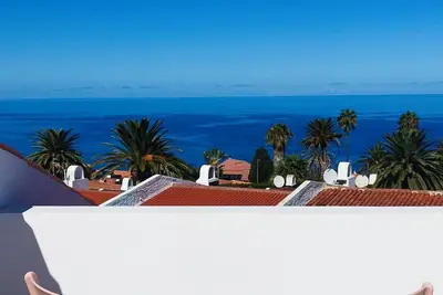 Image de Attic chalet with Private Terrace, sea and sunset views