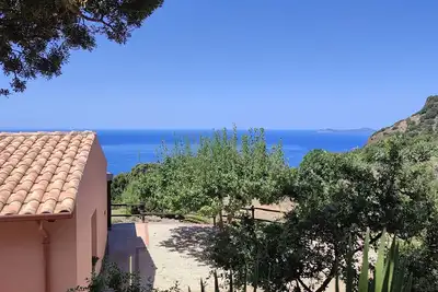Image de PalaEntòne - Petit paradis, Relax, nature, vue sur la mer et couchers de soleil