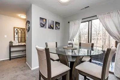 Image de Hidden Gem 2-Bedroom Condo