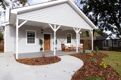 Image de Cozy Abode - Pet Friendly Home Near Ncsu
