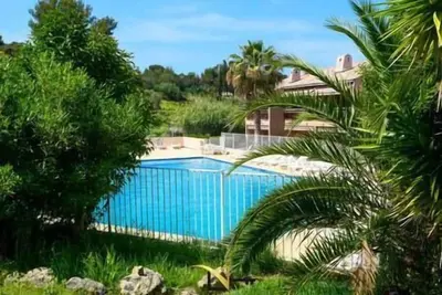 Image de Cosy duplex terrasse piscine plage Ă pied