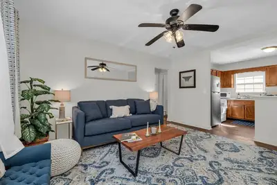 Image de \n2 Bed Duplex near Chi Memorial, Parkridge, Erlanger, Notre Dame Hs, McCallie Hs