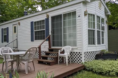Image de Park model unit #1 for rent by Silver Lake Ny