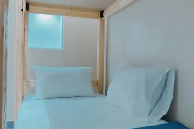 Image de Spacious50m room with bathroom, balcony, sea\/mountain views, largebed, 5Min to beach