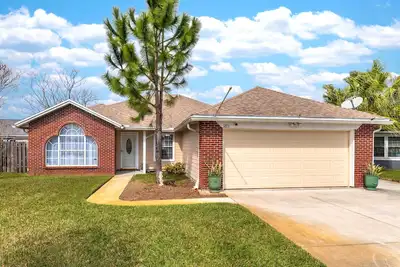 Image de Luxury 4bd Home - 8 min to Beach & Universities