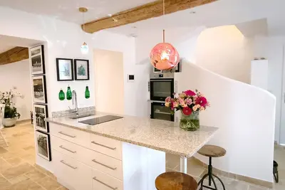 Image de Traumhaft Schönes Ferienhaus, Terrasse, 5 min vom Meer, Romantische Altstadtlage