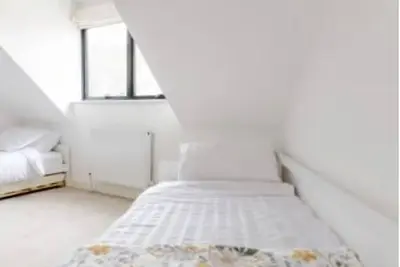 Image de Spacious Family Friendly Home with secure parking and close to shops