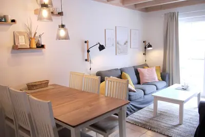 Image de Gemütliches Kinderfreundliches Ferienhaus mit Sauna und Kamin an der Ostsee