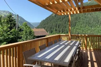 Image de Chalet à la montage, en plein cœur du village de Châtel en Haute-Savoie