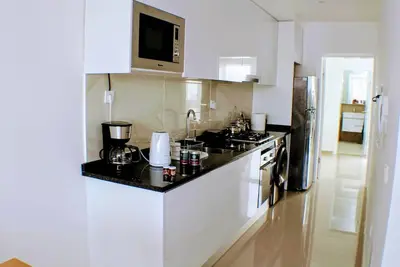 Seahawk Plateau. 3a Apt on Rua Pedonal. Praia Central_ Near cafes & shops