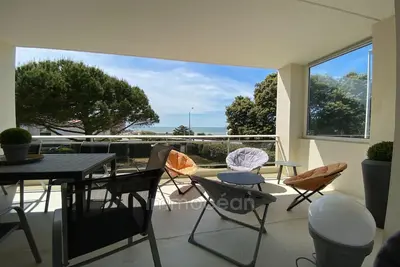 Grand appartement vue mer à Pontaillac128 m2 3 chambres 1 bureau