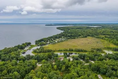 Image de Cozy lake house for an all season get away! \n