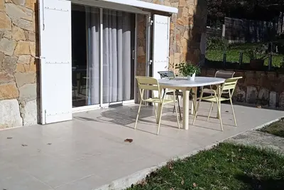 Image de Maisonnette indépendante parking protégé pour la voiture