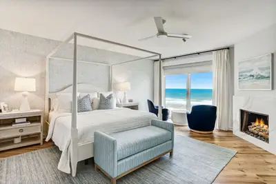 Image de Aip Resort, Unique Oceanfront Penthouse, Panoramic View, Elegantly Renovated,
