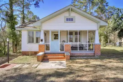 Image de Casey's Cottage- Georgia Ave