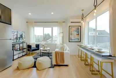 Image de Seattle Charm|Near University|3 Br|W&D|Wifi