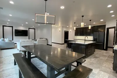 Image de Luxurious Modern Retreat with 3 King Suites