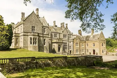 Image de Thistlebrook Hall - Dix Chambres Villa, Couchages 20
