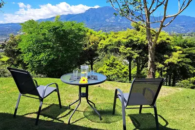 Image de Finca Bocas del Mar: the unique experience of your own private coffee estate