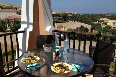 Trilo Eccle: Lovely Three-Room Apartment With Sea View!