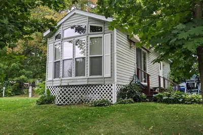 Image de Park model unit #5 for rent by Silver Lake Ny