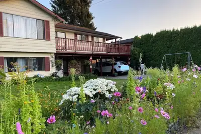 Image de Safe clean quiet room, keyless private entry, close to Abbotsford airport & town