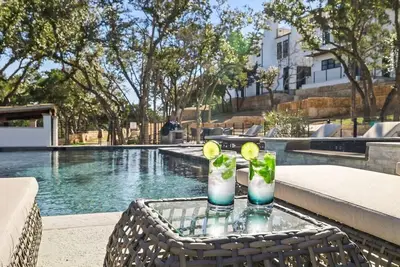 Image de Villa 4 -3 Bedroom|Firepit|Pool|Hot tub