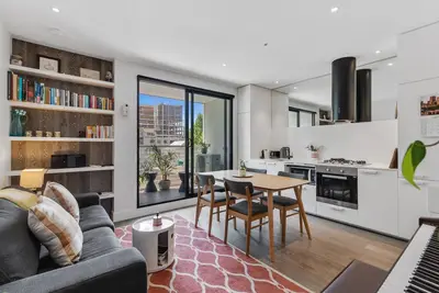Image de Lovely & Quiet 2-Bed in the Heart of Carlton