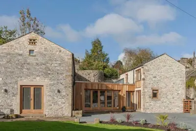 Image de Modern 5 bedroom family friendly barn conversion in the heart of Bakewell.