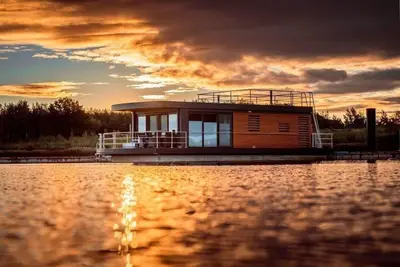 Image de Houseboat for 4 guests with 45m² in Klitten (248139)