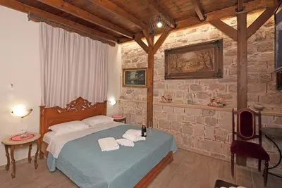 Image de Arionos Rooms-Stone Room