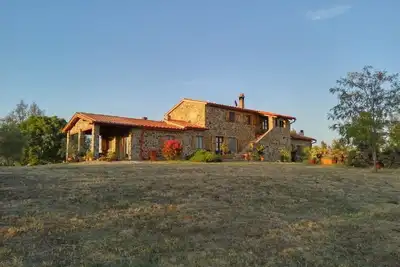 Image de 1 dans la maison de campagne indépendante Benefei