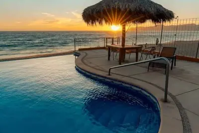 Image de This condominium is a 2 bedroom(s), 2 bathrooms, located in Barra de Navidad, Jalisco.