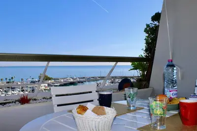 Image de Appartement 3 Pièces avec Terrasse, 4 Couchages, Climatisation, Villeneuve-Loubet Plage