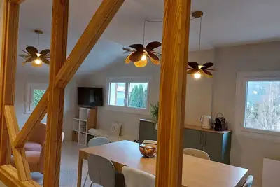 Image de Grand T3 4* entièrement rénové dans un chalet traditionnel avec vue imprenable
