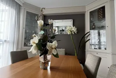 Image de Elegant and Confortable 2 bedrooms 2 bathrooms - Private Parking - Mobile Aircon