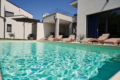 Image de Maison de vacances PoreÄŤ pour 1 - 6 personnes avec 3 chambres Ă coucher - Maison de vacances