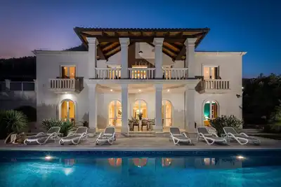 Image de Maison de vacances Trsteno pour 1 - 12 personnes avec 6 chambres Ă coucher - Maison de vacances